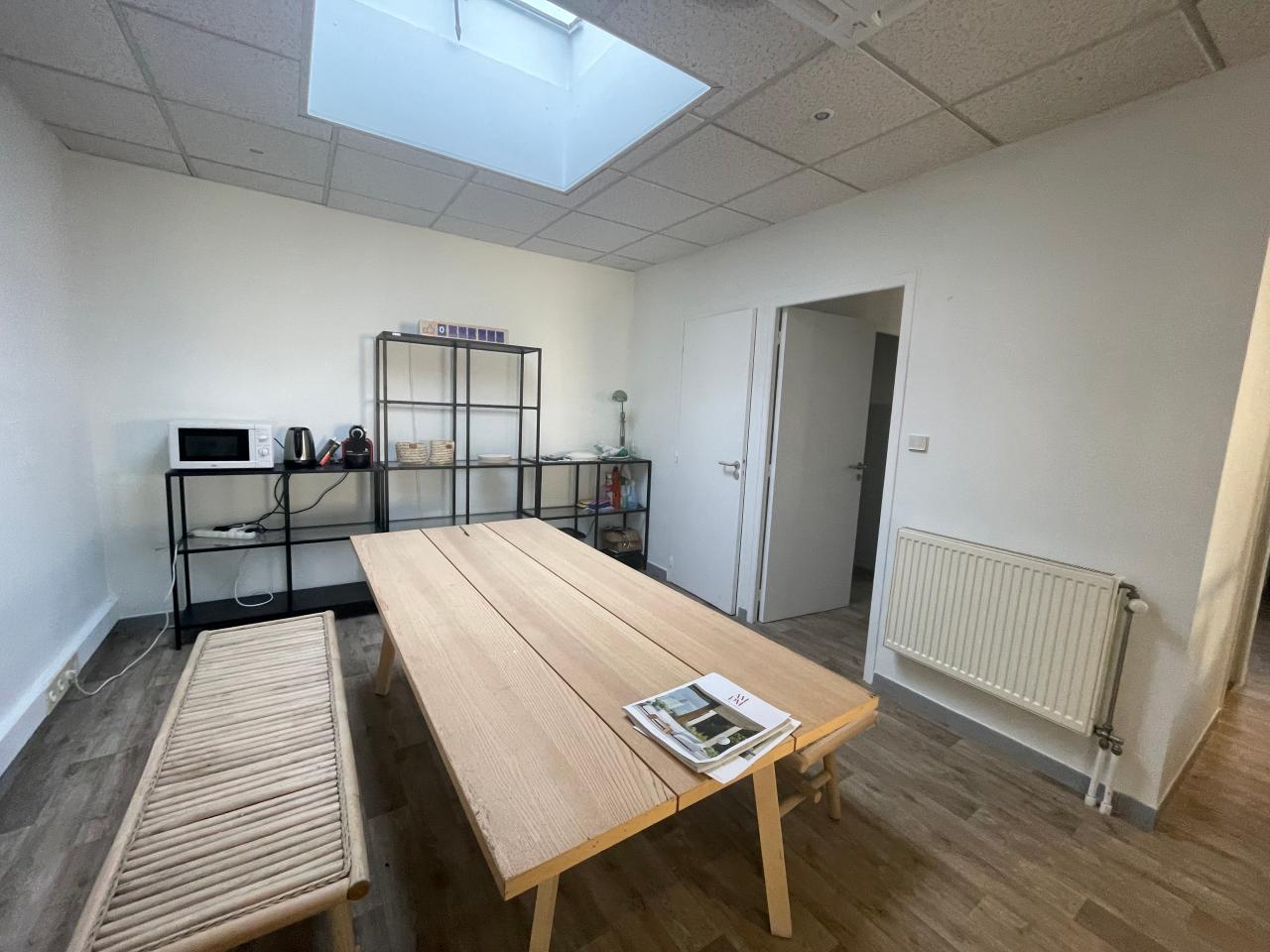 Local d'activité Saint-Genis-Laval 375m² Location local d'activité Saint-Genis-Laval Rhône OLACT2109379 3